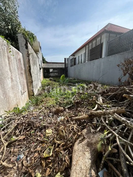 Tanah Siap Bangun Lokasi Premium di Pusat Renon - Image 2 of 4