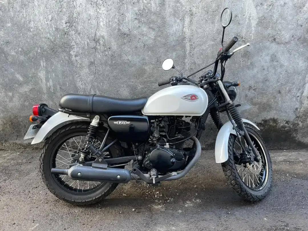 Kawasaki w 175 2019 - Image 1 of 5