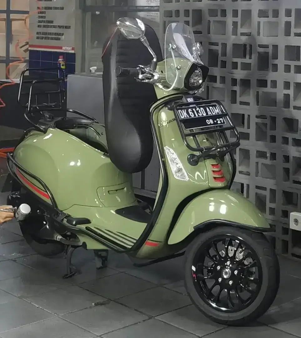 VESPA SPRINT S 150 I-GET ABS Aksesoris 11jtan Helm Half Face Vespa Ori - Image 2 of 6