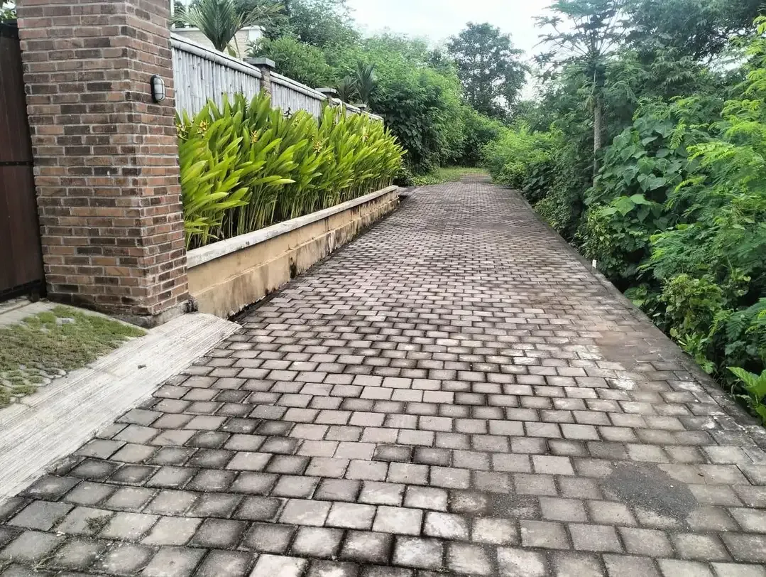 Dijual Tanah Di Lokasi Strategis Di Pantai Nyanyi - Image 2 of 3