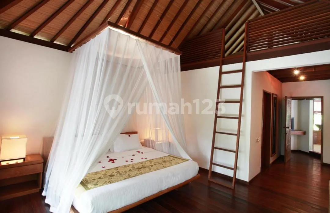 Dijual Cepat Villa Kompleks Freehold di Umalas, Bali - Image 3 of 4