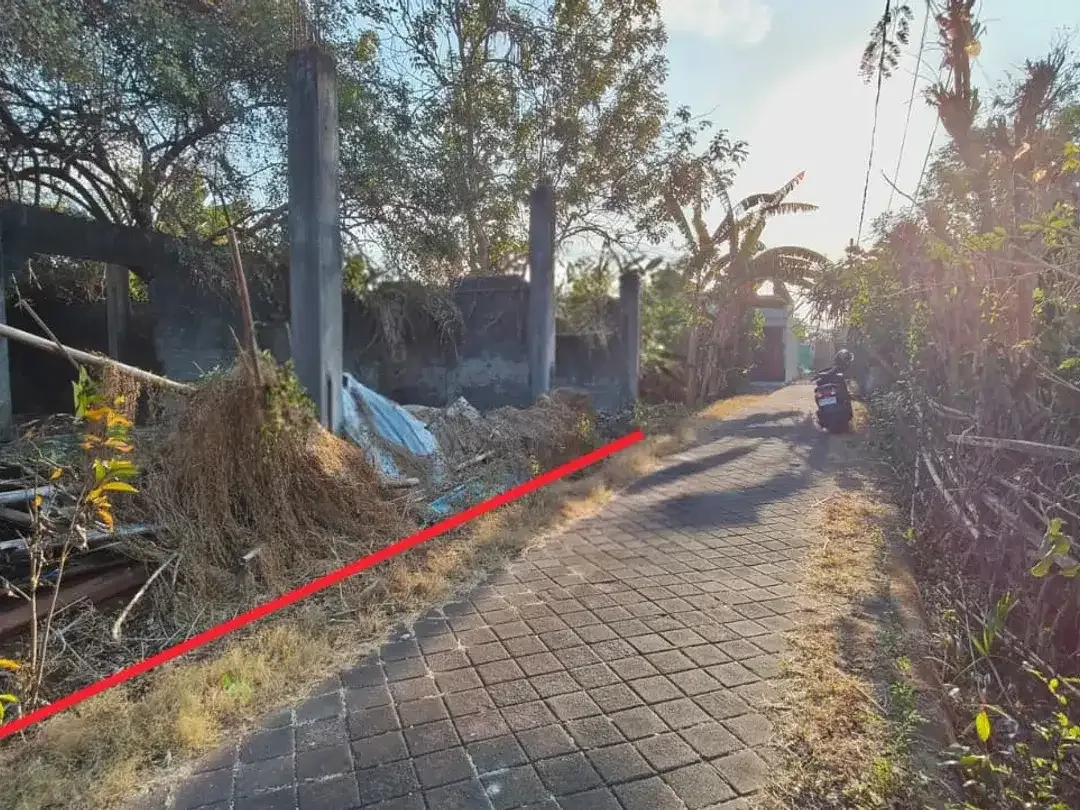 Tanah Jual Jl. Gedong Sari II, Benoa  Lokasi dekat ke Jl. Tol, Pantai Nusa Dua, dan Pantai Jimbaran. - Image 1 of 10
