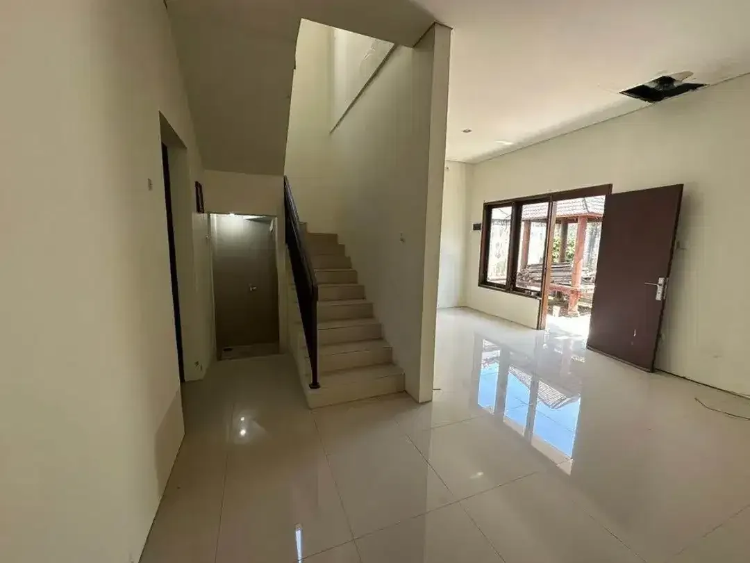 Dijual Rumah Lantai 2 Kawasan Premium - Benoa, Kec. Kuta Selatan, - Image 2 of 8