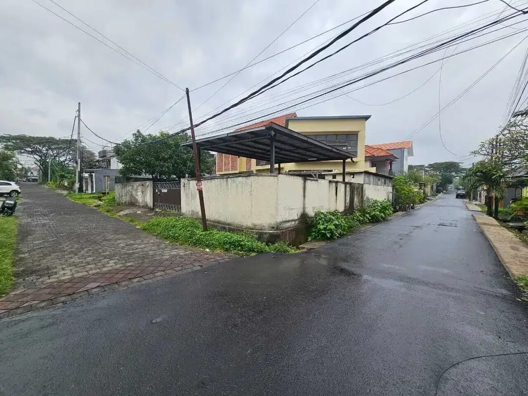 Jual Tanah Komersial Luas  385m² Lokasi Taman Sari Kerobokan Strategis. - Image 1 of 6