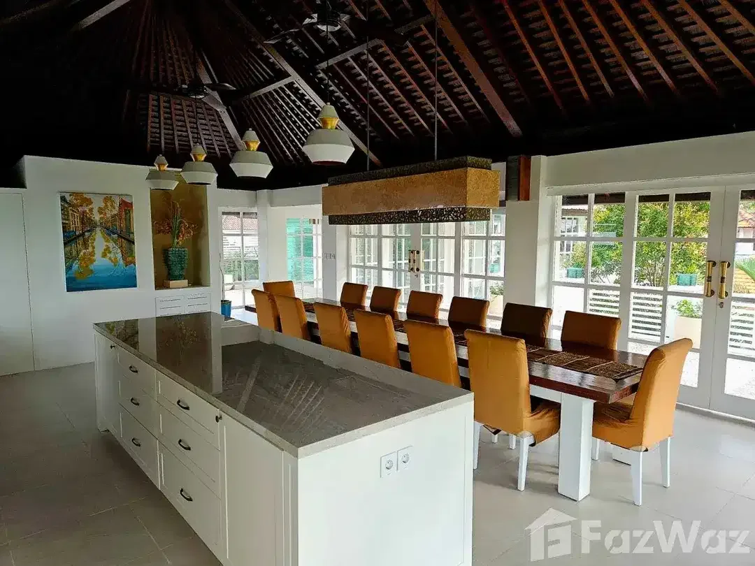 4 Bedroom Villa for sale in Seminyak, Bali - Image 9 of 10