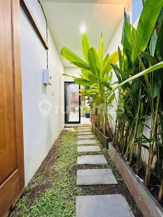 Villa Dekat Pantai Strategis Furnished With Pool Seminyak, Badung - Image 1 of 4