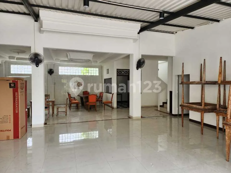 Di Jual Cepat Rumah + Toko Area Strategis Dan Premium Kuta - Image 1 of 4