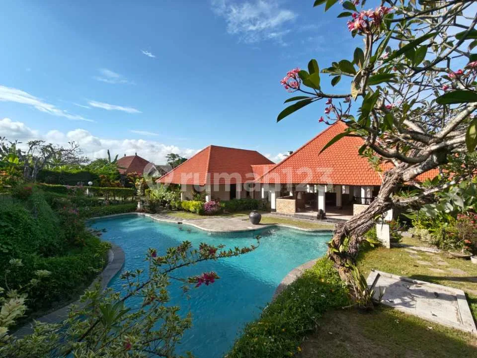 Villa Istimewa Lokasi Strategis Dekat Pantai Masceti, Gianyar - Image 2 of 4