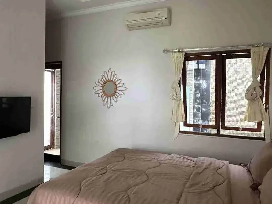 Disewakan Villa Fully Furnished Area Kerobokan - Image 5 of 10