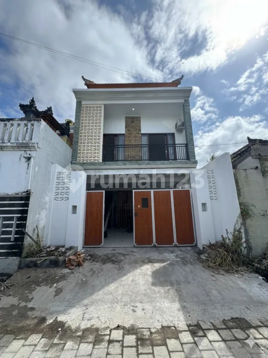 Sewa Rumah 2 Lantai 4 KT di Tukad Badung Renon Denpasar Bali - Image 1 of 4