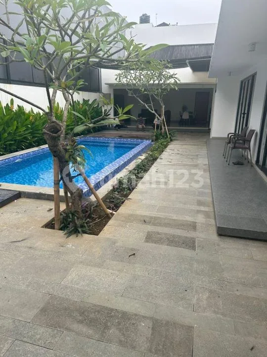 Villa Baru dan Modern Lengkap Strategis Dekat Pantai di Seminyak - Image 4 of 4