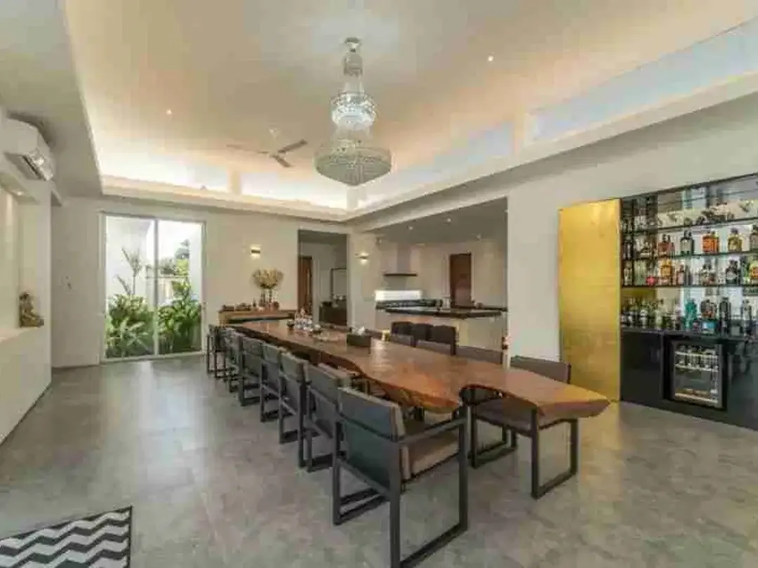5 BEDROOMS VILLA in BABAKAN CANGGU FOR SALE - Image 6 of 10