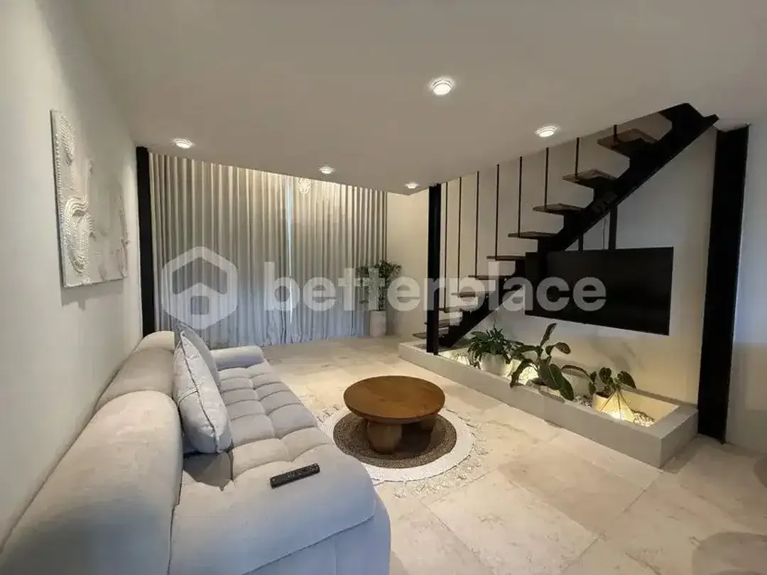 Spacious 2 Bedroom Apartment in Prime Sanur Location - Image 3 of 10