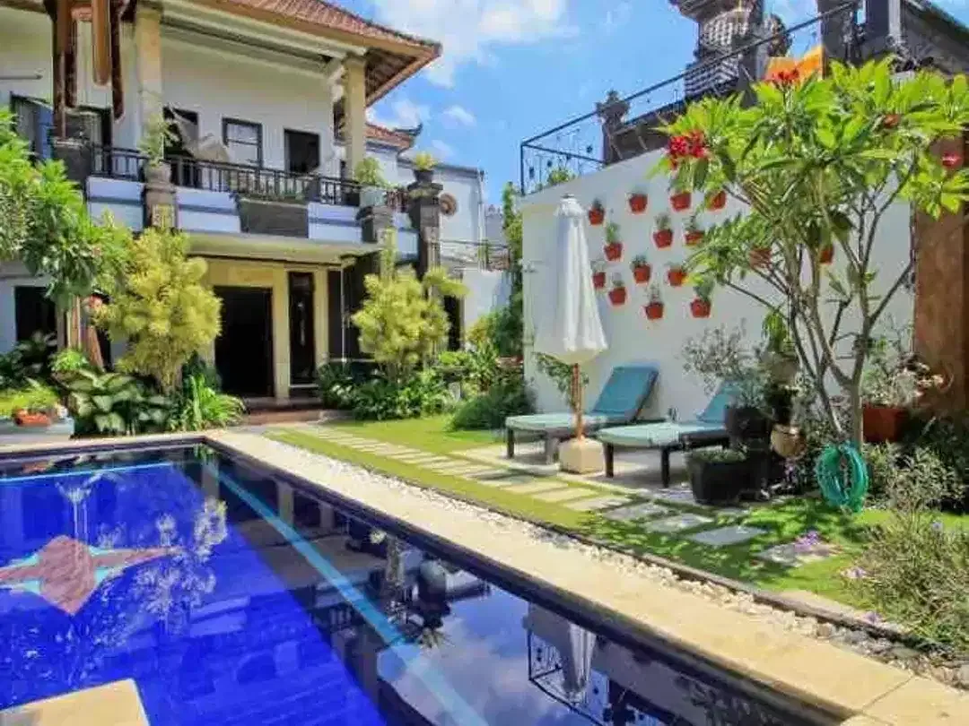 Di jual Villa Lantai 2
Lokasi di Kerobokan kuta badung bali - Image 1 of 10