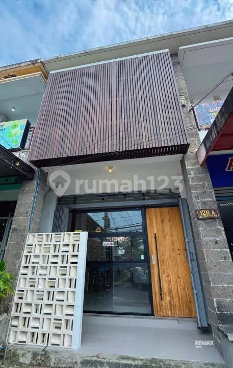 Ruko Lokasi Ramai dan Strategis, Dijual di Renon. - Image 3 of 4