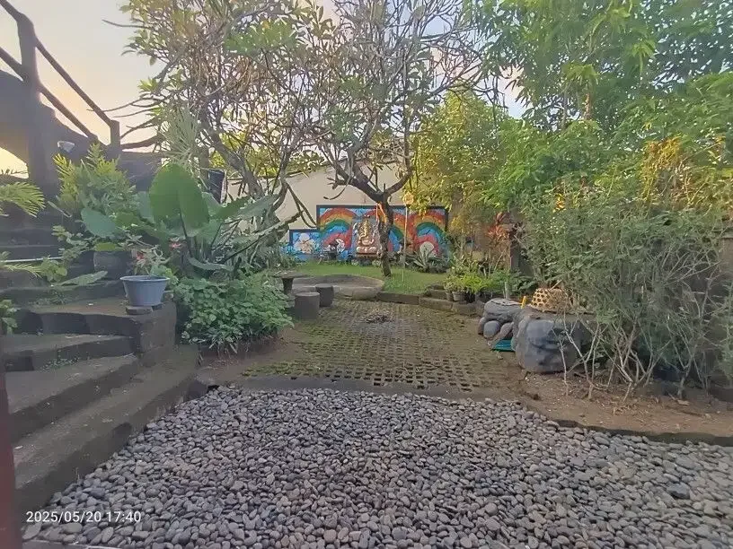 Rumah luas 350 m2 di Taman Griya Jimbaran Bali - Image 9 of 10