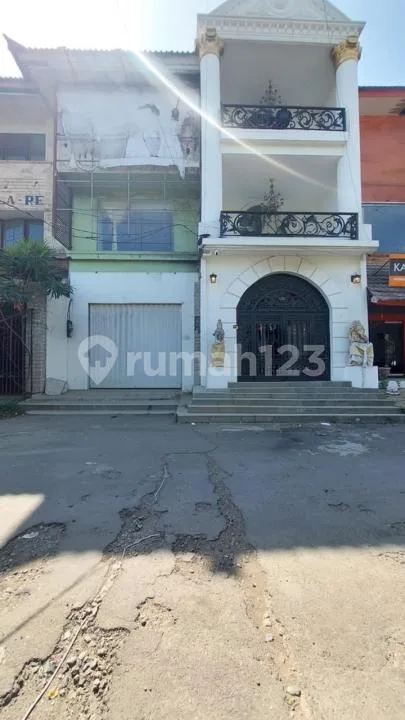 Dijual Ruko 3 Lantai Dalam Komplek Niagadi By Pass Tuban Kuta - Image 1 of 4