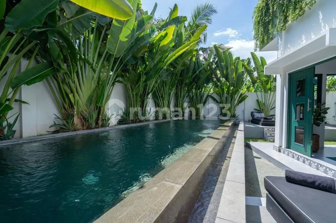 Dijual Villa Modern di Berawa, Canggu, Badung - Image 1 of 4