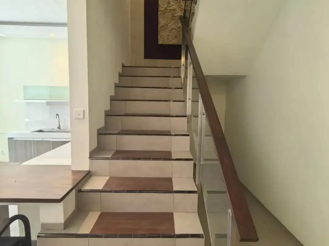 villa di sanur denpasar, semi furnish, lokasi strategis,dkt mall - Image 2 of 10