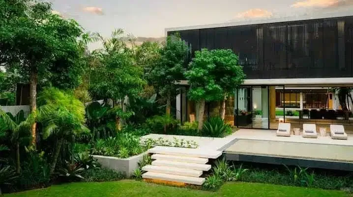 BRAND NEW LUXURY VILLA 6 BEDROOM IN CANGGU WITH RICEFIELD & RIVER VIEW - Image 3 of 10