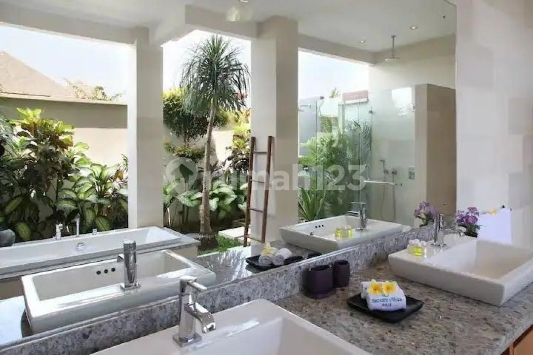 Villa Mewah Luas View Gunung di Batu Bolong Strategis, Canggu - Image 4 of 4