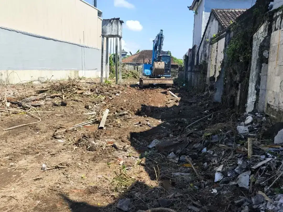 DIJUAL TANAH PREMIUM 1.200 M² SHM DI JALAN PRATAMA NUSA DUA - Image 2 of 3