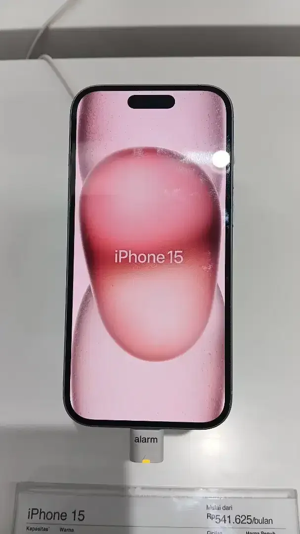 IPHONE 15 BASIC - Image 1 of 5