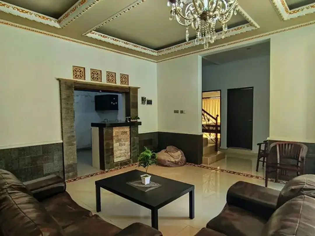 Amr-026.Wsk-M  Exclusive 3-Bedroom Private Villa For Monthly Rent In Jimbaran | Bali Arum Residence - Image 5 of 10