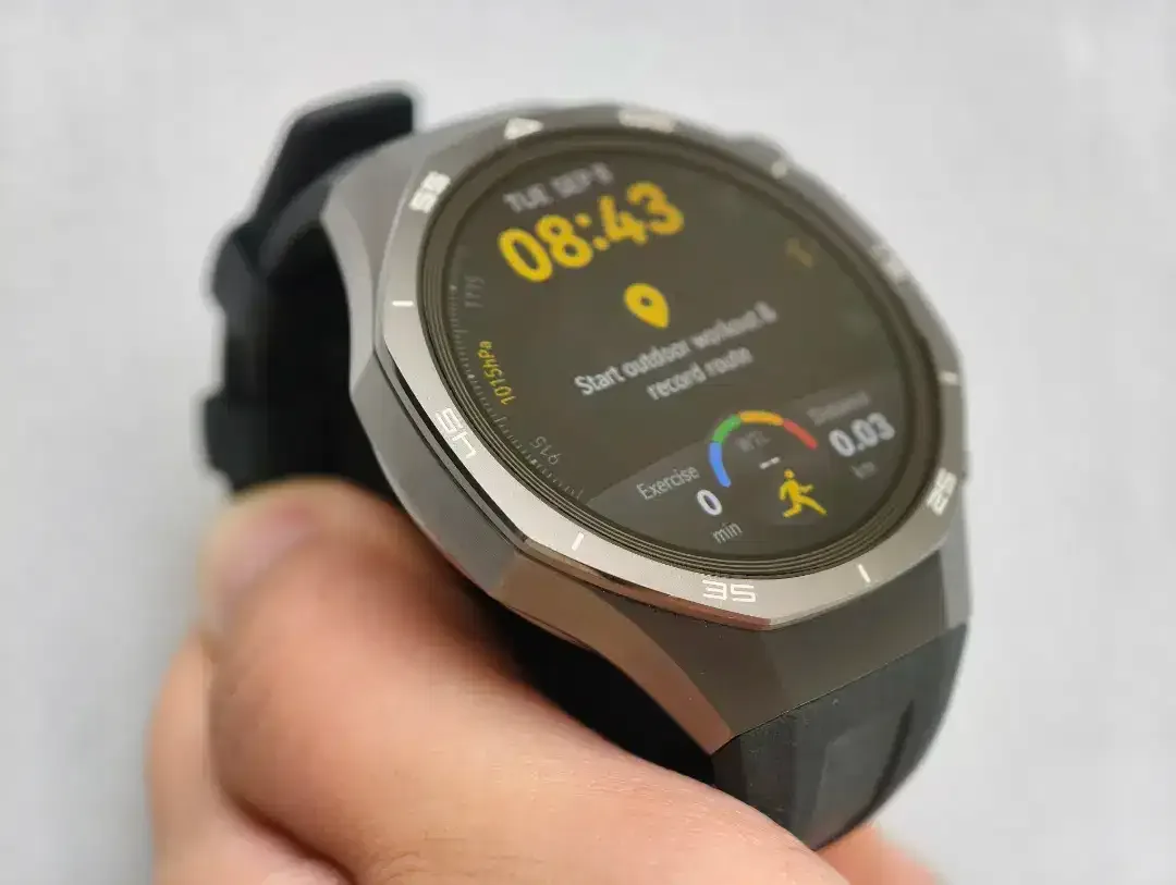 Smartwatch HUAWEI GT5 PRO - Image 3 of 4