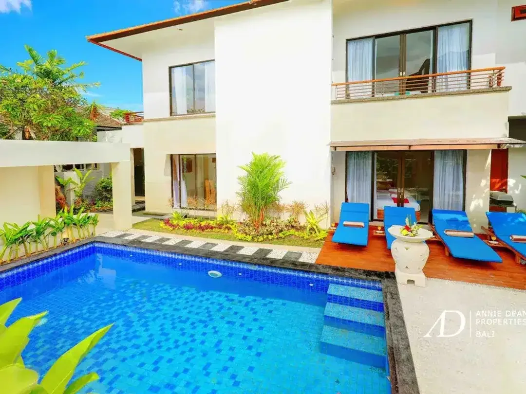 FREEHOLD | MODERN BALINESE-STYLE VILLA IN PETITENGET - Image 1 of 10