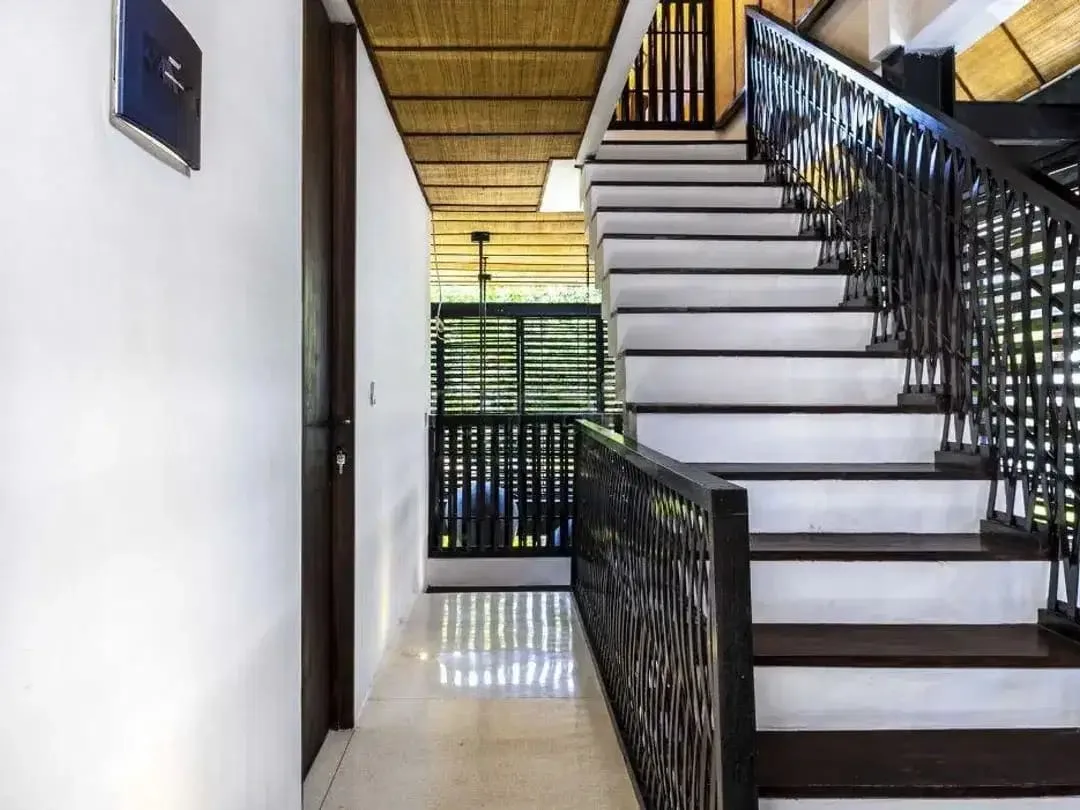 Villa Baru 3 Lantai Ready Fully Furnished Di Premium Canggu - Image 2 of 8