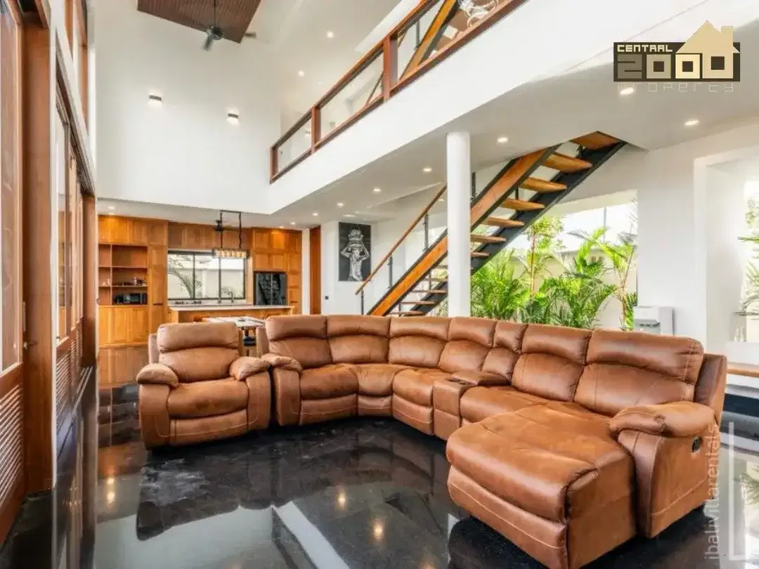 For Sale – Modern Luxury Villa In Prime Canggu Batu Bolong - Image 4 of 10