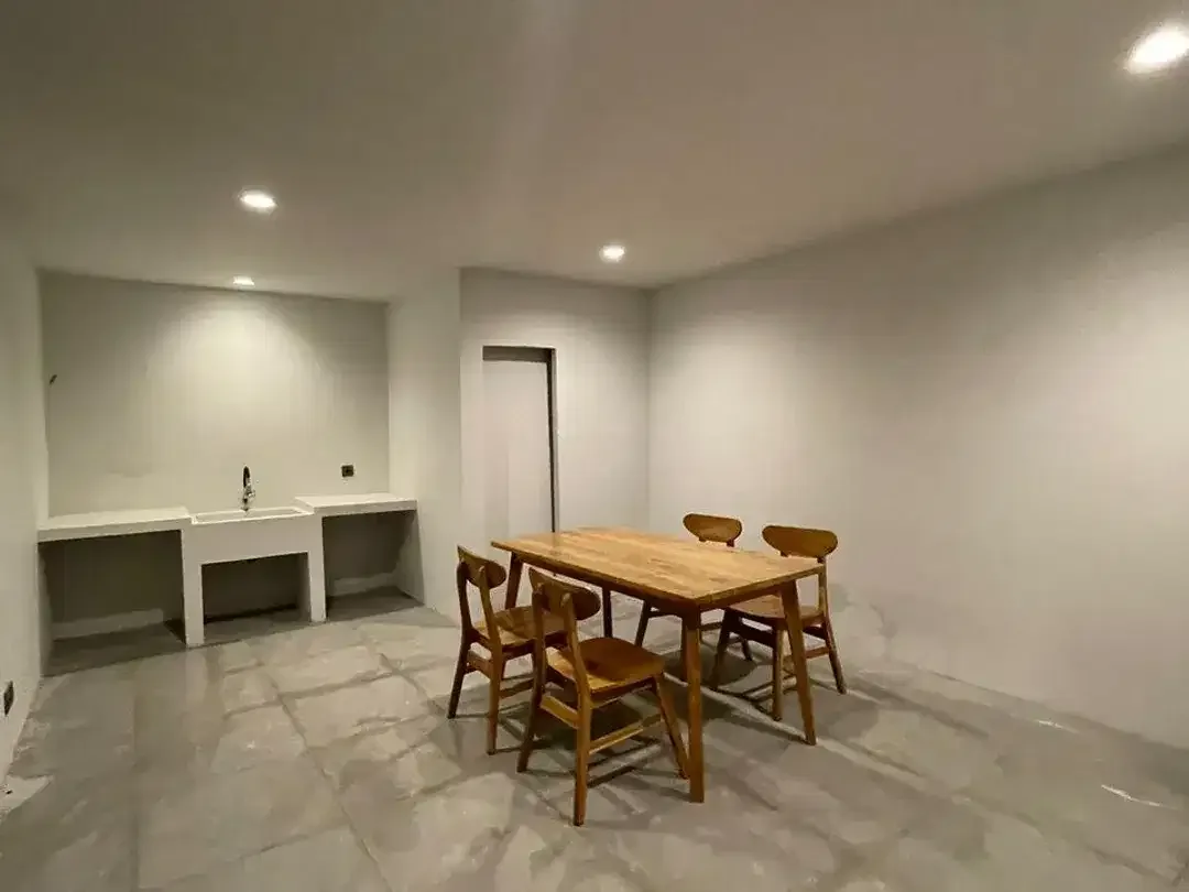 MODERN MINIMALIST VILLA IN SEMINYAK - Image 10 of 10
