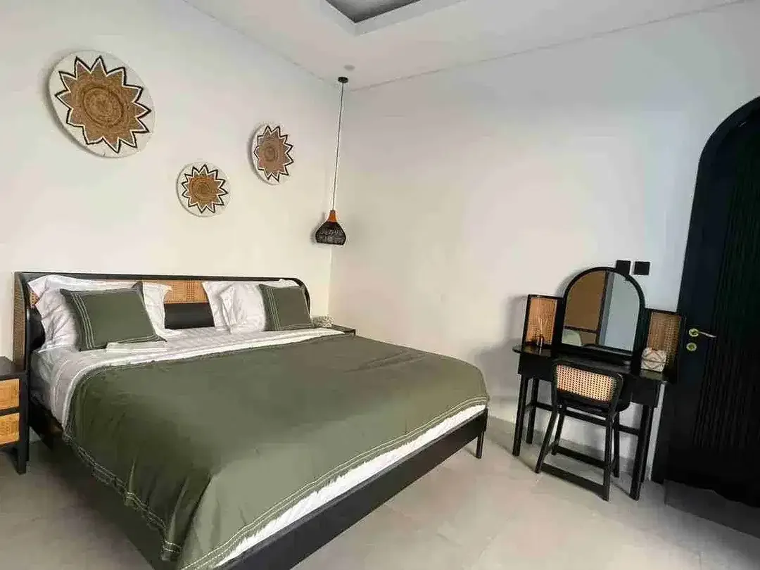 Villa Mewah 2 Lantai Full Furnished di Puri Gading Jimbaran - Image 3 of 10