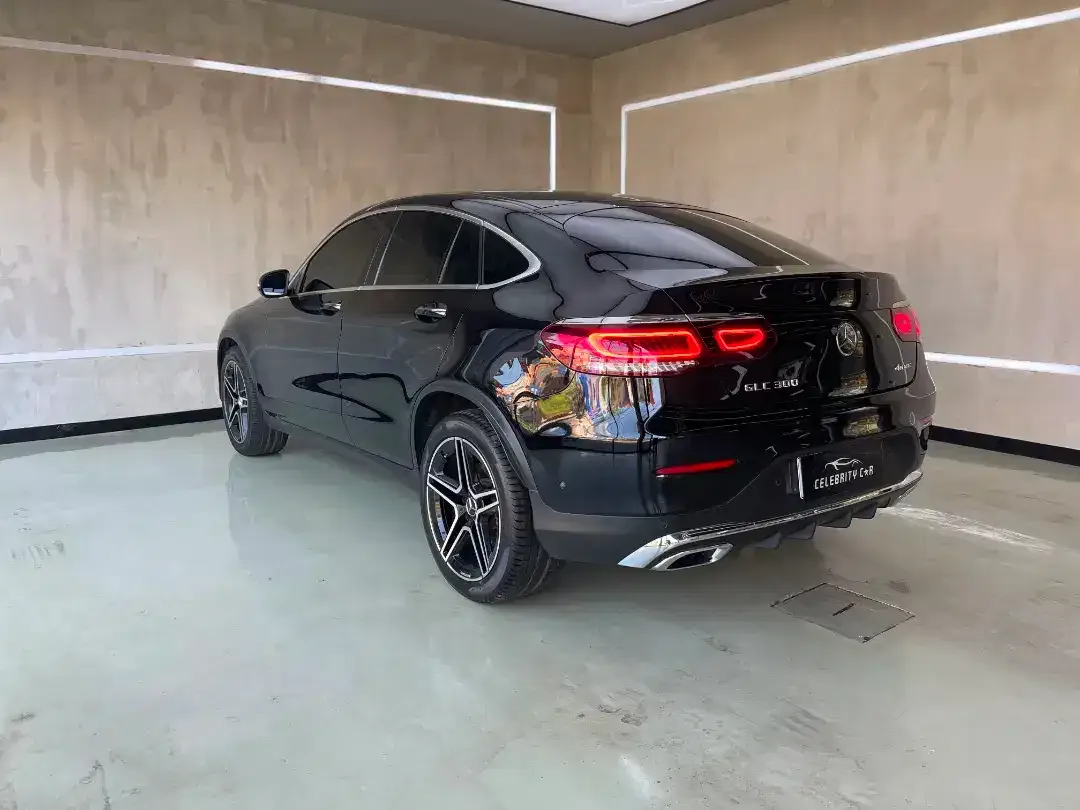 Mercedes-Benz GLC 300 4MATIC COUPE A/T 2022 HITAM METALIK - Image 10 of 10