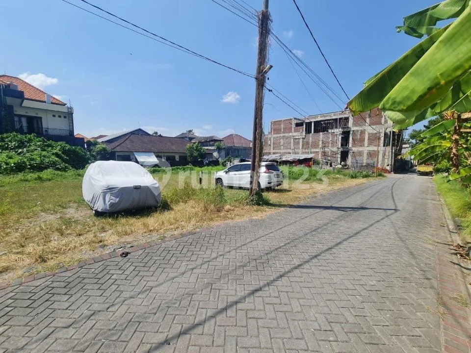 Tanah di Dalam Cluster One Gate System di Kerobokan Bali - Image 4 of 4