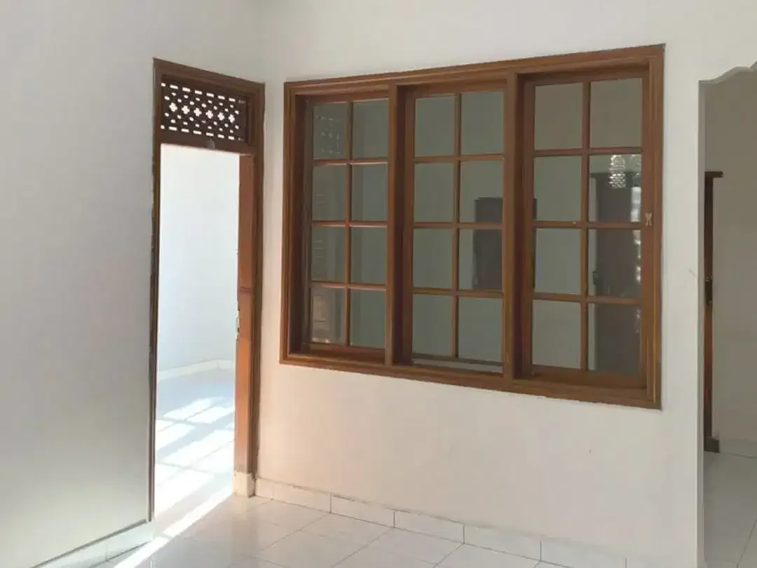 For Sale - Dijual Rumah Murah Lokasi Jalan Cokroaminoto Denpasar Bali - Image 2 of 5