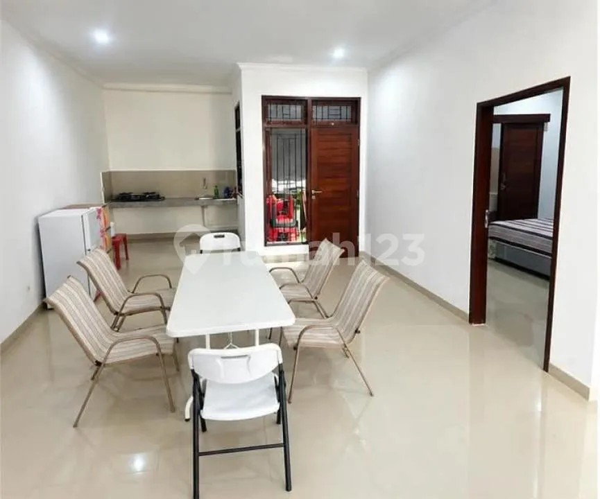 Rumah Minimalis dan Strategis di Eastherland Taman Jimbaran - Image 4 of 4