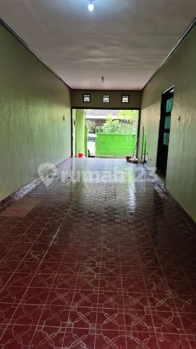 Disewakan Rumah 2 Lantai Baru Renovasi Denpasar Selatan - Image 2 of 4