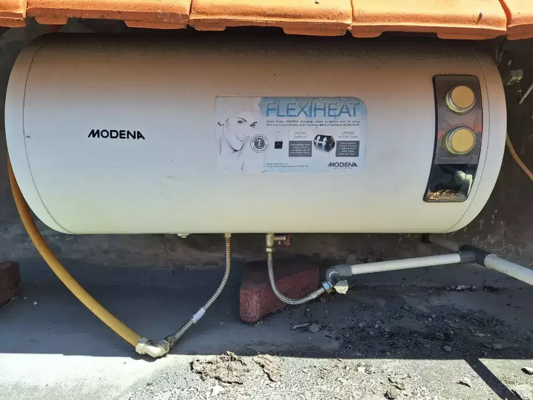 Tukang listrik,pompa air,kuras tandon, water heater,kloset duduk,dll - Image 3 of 7