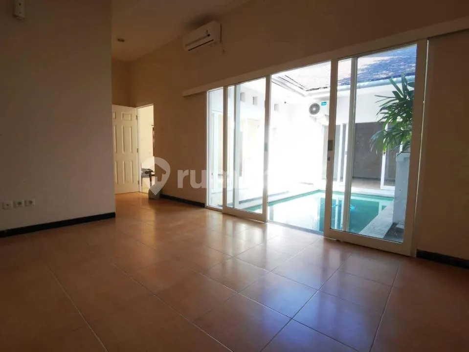 Rumah Strategis Siap Huni di Canggu Berawa - Image 3 of 4