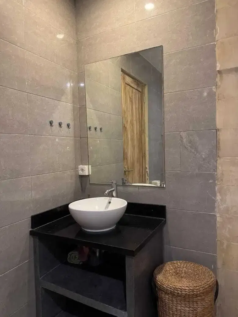 Villa Mewah Mediterania Full Furnished di Kerobokan Bali - Image 7 of 10