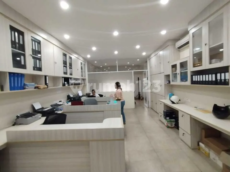 Dijual Ruko Strategis 3 Lantai Dekat Simpang Dewa Ruci - Image 2 of 4