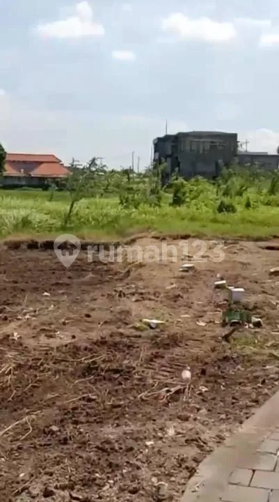 Tanah Premium Dekat Pantai Batu Bolong bisa Ambil Sebagian Canggu - Image 1 of 4
