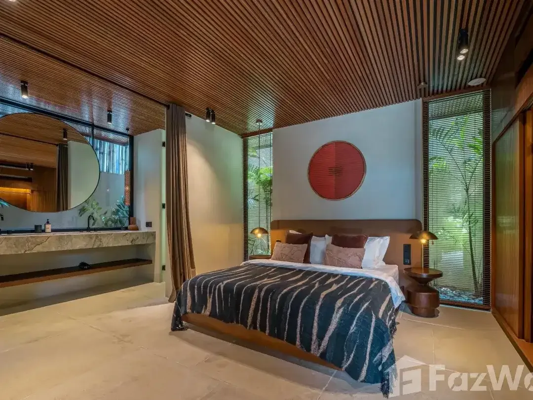 6 Bedroom Villa for sale in Kerobokan, Bali - Image 8 of 10