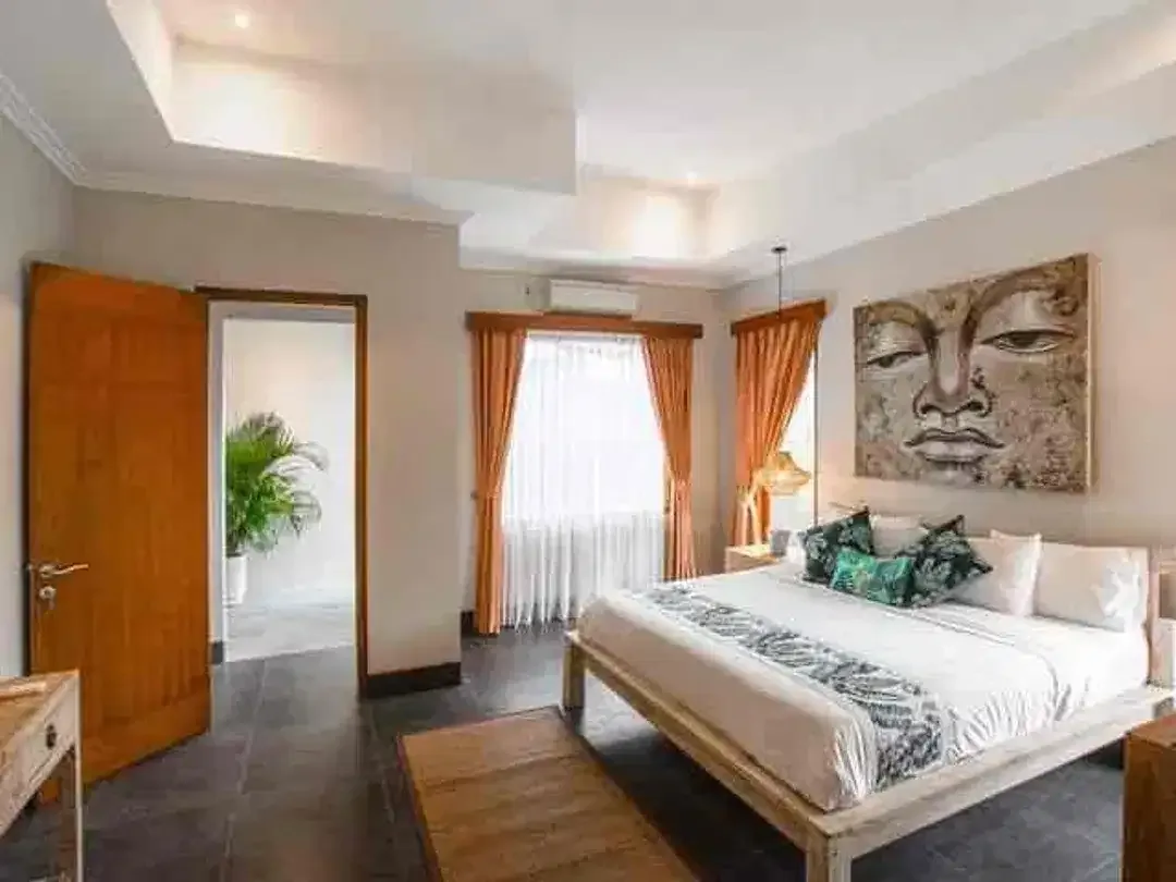 For Sale : Modern Villa Ricefield View In Central Berawa Canggu - Image 6 of 10
