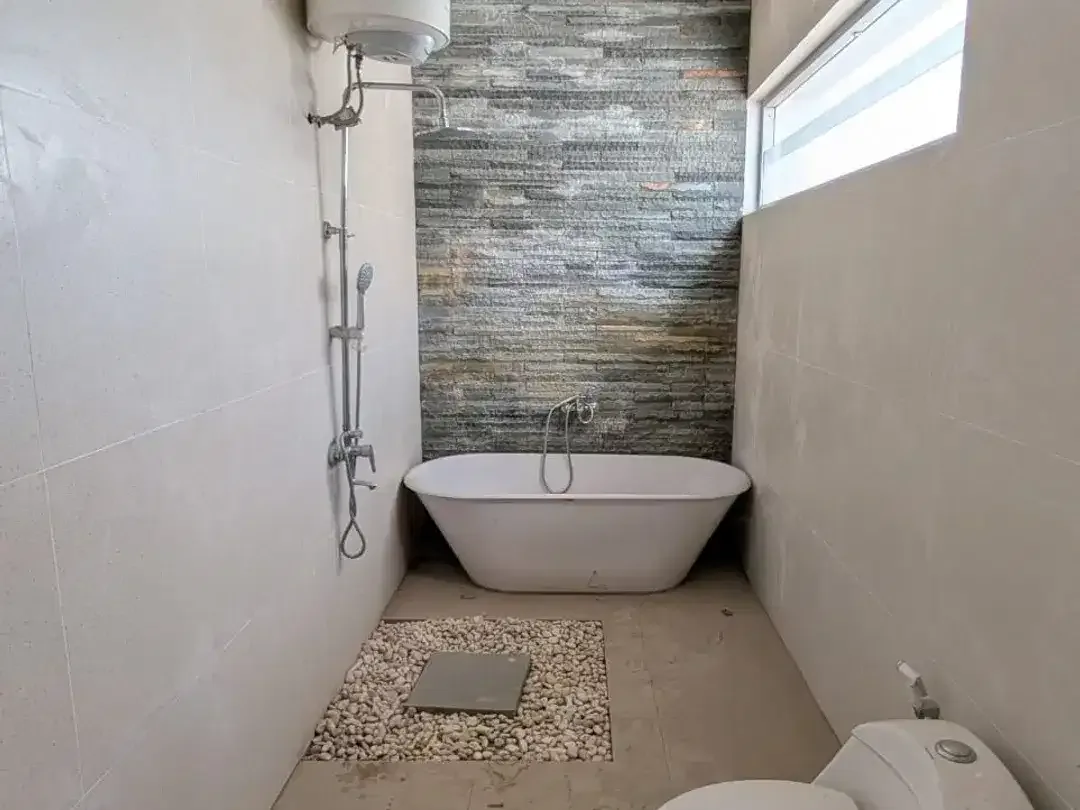 BRAND NEW MODERN VILLA IN UNGASAN - Image 8 of 10