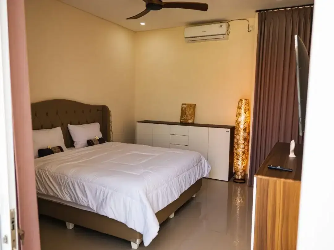 Dijual leasehold Vila Fully Furnished di Sanur - Image 1 of 8