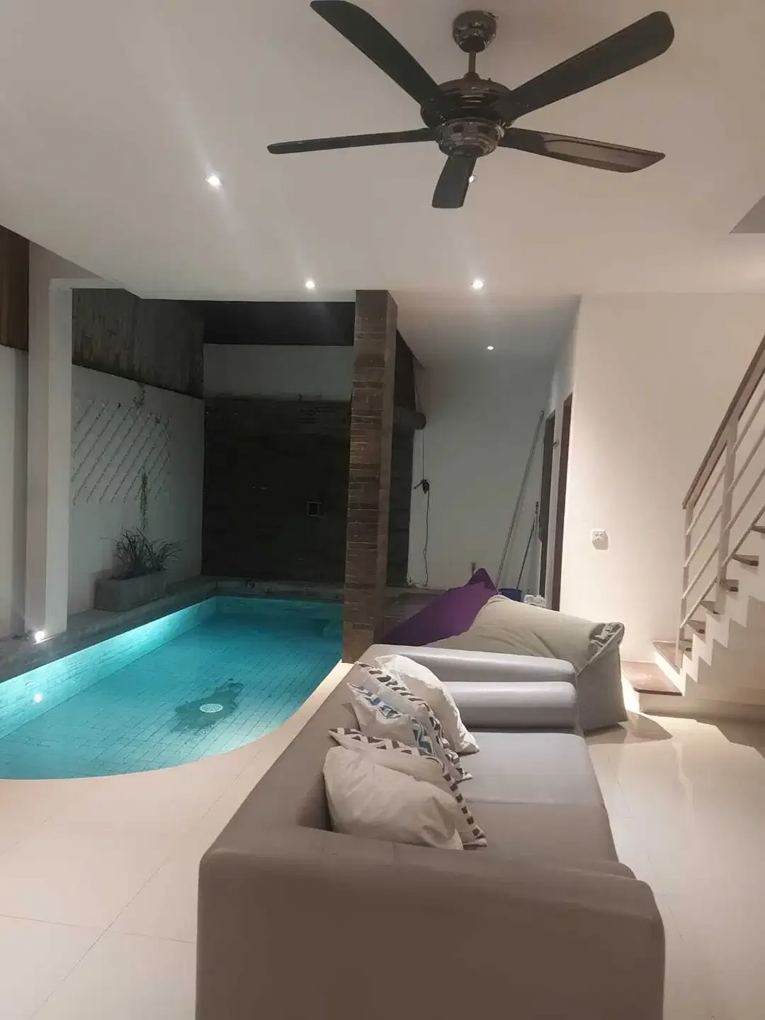 VILLA FOR RENT IN SEMINYAK NEAR GUSTO FURNISHED - Image 2 of 9