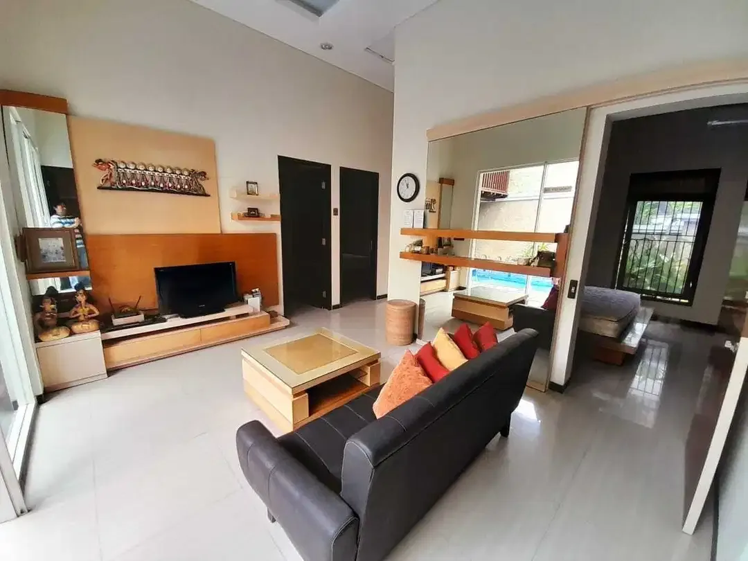 VILLA KETEWEL DALAM KOMPLEKS SIAP HUNI SHM - Image 6 of 10